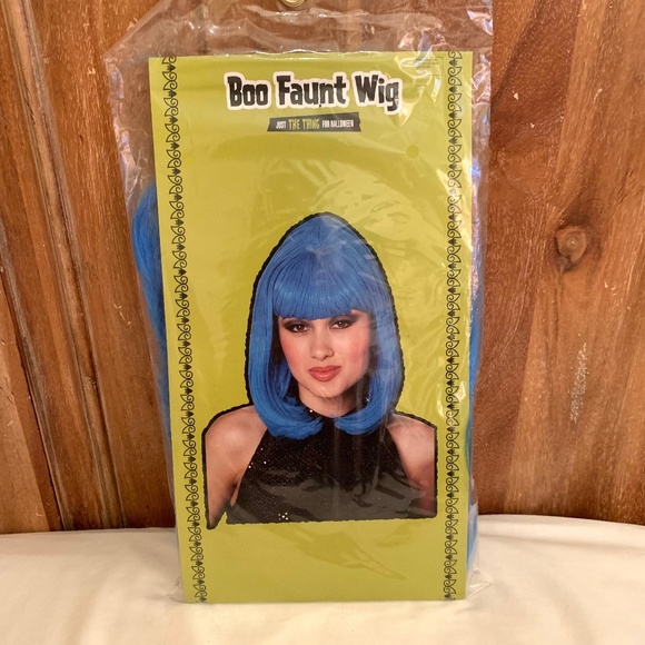 Boo Faunt Halloween Blue Wig NEW - Picture 1 of 6